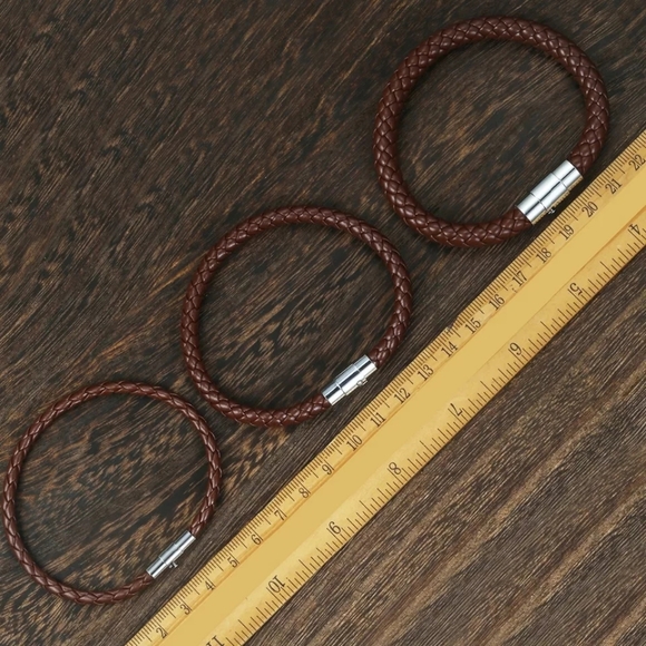 Men's brown 🤎 Leather magnetic clasp bracelet - Picture 2 of 2